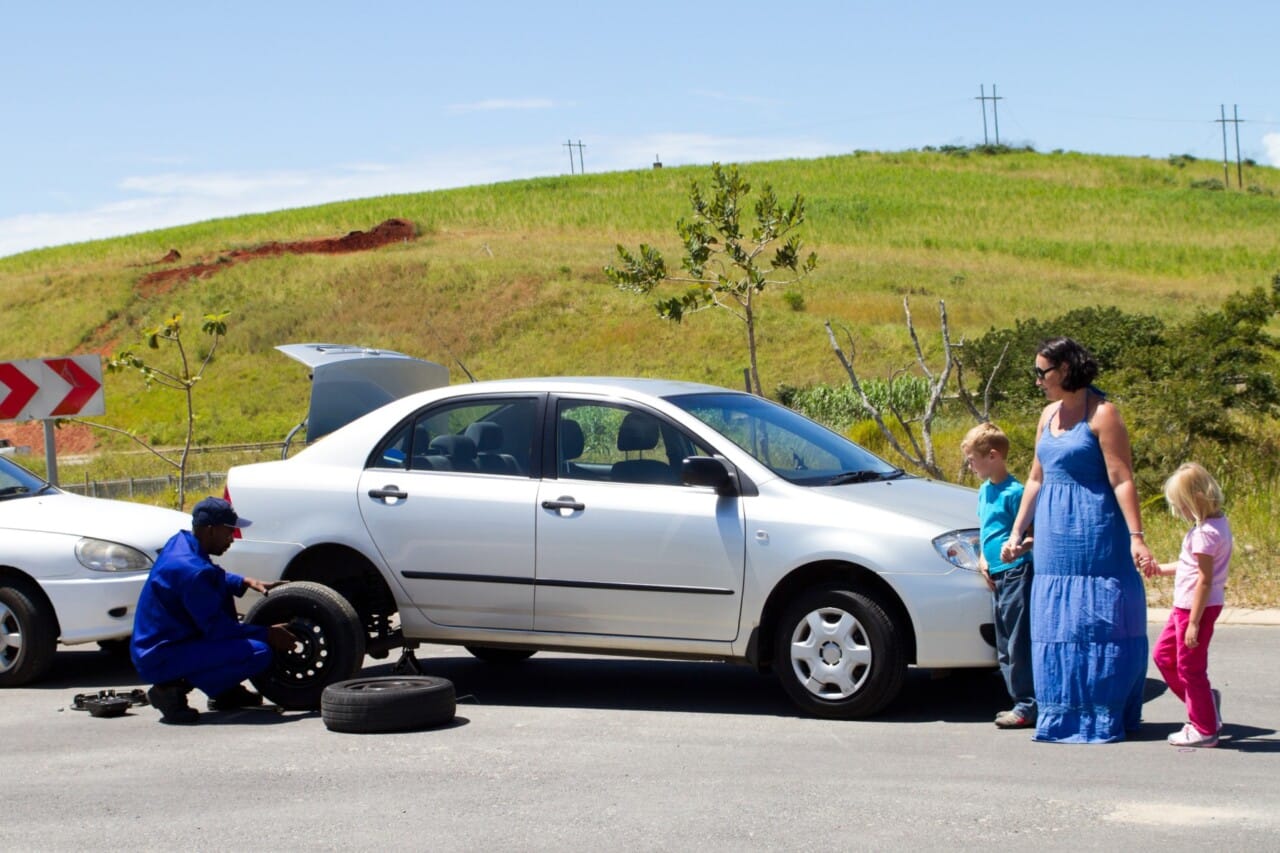 How Does Roadside Assistance Work